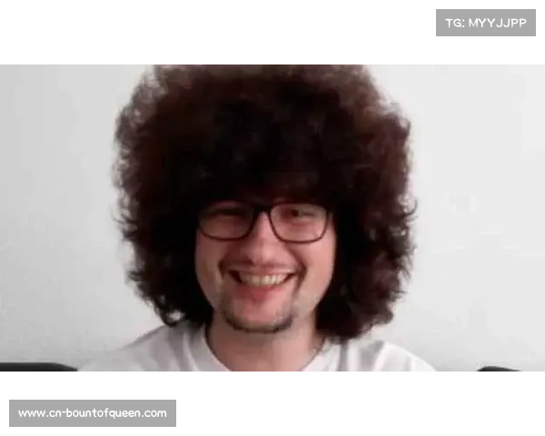 曼联长发哥伊莱特许愿豪取五连胜 主场赢球后盼球员亲手为他剪发